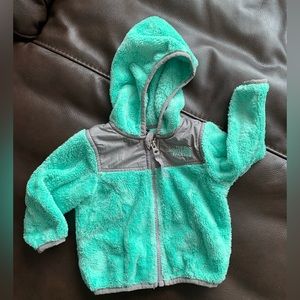 North Face OSO girls size 6-12months, color: aqua Like new rarely worn.